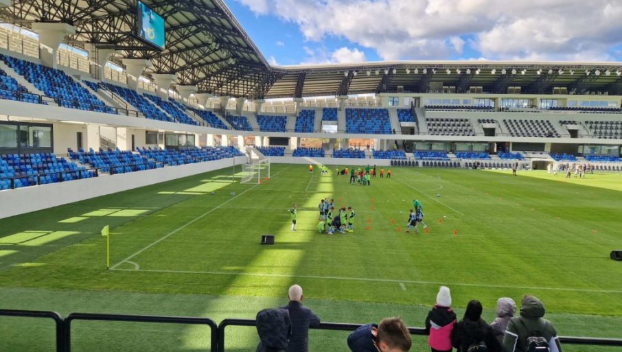 LJUDI ŽELE TAKVE SIMBOLE ZA SVOJE GRADOVE: Vučić o izgradnji stadiona - Sada vidite da i u regionu hoće da nas stignu