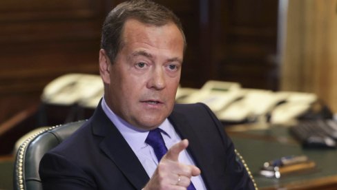 "OVCE KOJE BLAŽENO BLEJE PO SVETU" Medvedev o samitu o Ukrajini - Švajcarska "Životinjska farma" (VIDEO)