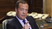 RAT U UKRAJINI: Medvedev - London laže da će podržavati Ukrajinu narednih 100 godina; Stigla nova isporuka ruskoj vojsci