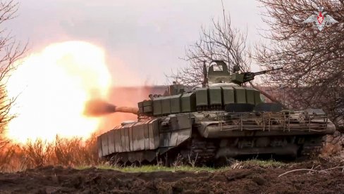 NOVA ZAŠTITA ZA RUSKE TENOVE – SADA MOGU DA OBARAJU PROJEKTILE: Ruski tenkovi T-90M integrišu novi sistem aktivne zaštite Arena-M (VIDEO)