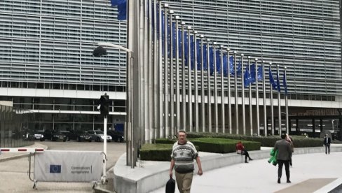 POČEO TROJNI SASTANAK: Delegacija Beograda na razgovorima sa delegacijama EU i Prištine
