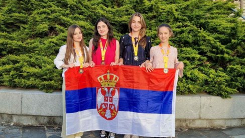 ZNANJEM NANIZALE ČETIRI MEDALJE: Predstavnici Srbije na 31. matematičkoj olimpijadi u Gruziji osvojile četiri medalje