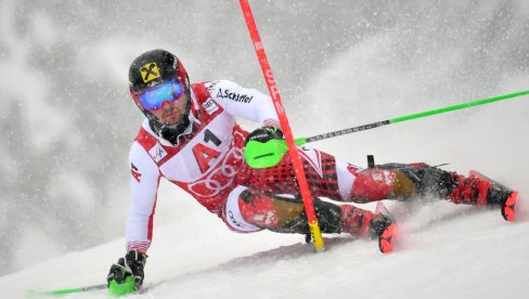 MOŽDA SE ZAVRŠAVA MOJE PUTOVANJE: Veliki olimpijski šampion doživeo tešku povredu (VIDEO)