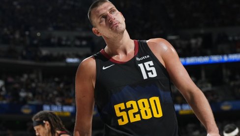 NEŠTO NE ŠTIMA U DENVERU: Jokić radi svoj deo posla, ali ostatak tima ne prati trostrukog MVP-a NBA lige