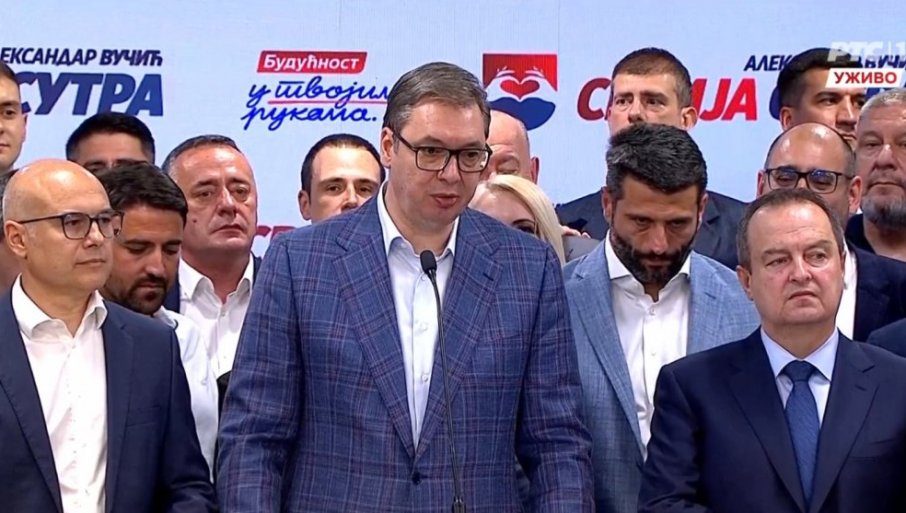 VUČIĆ SE OBRAĆA IZ ŠTABA SNS-A: Neverovatna pobeda u Novom Sadu - Najteža politička utakmica bila u Nišu