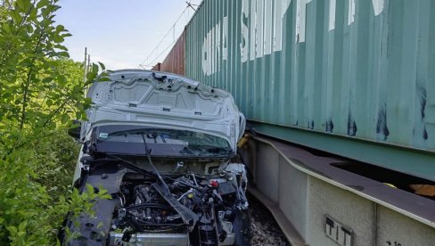 GORAN PREMINUO U BOLNICI: Tužan epilog saobraćajne nesreće na pružnom prelazu kod Vranja