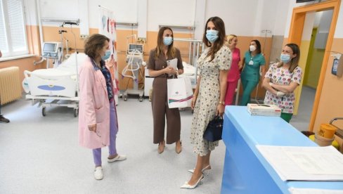 HUMANOST I POMOĆ NA PRVOM MESTU: Donacija u vrednosti od 20 miliona dinara za dečju bolnicu u Nišu (FOTO)