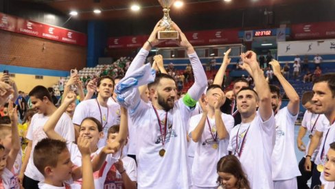 LEGENDARNI RIKARDINJO STIŽE U BEOGRAD: Beogradski klub saznao rivale u Ligi šampiona