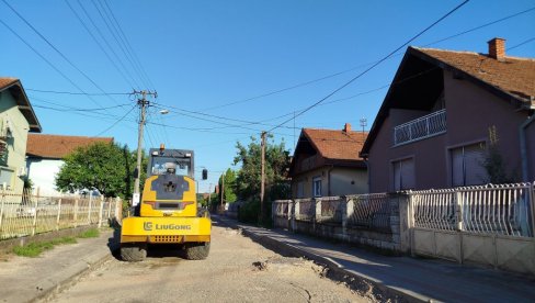 INFRASTRUKTURNI RADOVI U PARAĆINU: U toku je rekonstrukcija dela ulice Sutjeska (FOTO)