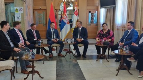 JEDAN NAROD, JEDAN SABOR: Potpisani Sporazumi o saradnji Kragujevca i četiri grada iz Republike Srpske