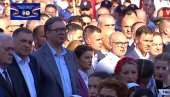BOŽE PRAVDE ZA POČETAK SVESRPSKOG SABORA: Srbi sa ponosom pevaju himnu (VIDEO)