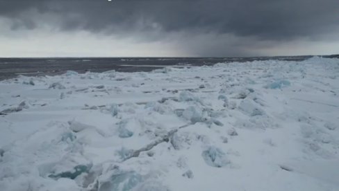NAJSEVERNIJI GRAD RUSIJE: Lučki grad Dudinka okovan ledom (VIDEO)