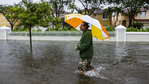 FLORIDA POD VODOM: Usled uragana Milton nivo mora veći za 150 do 300 centimetara