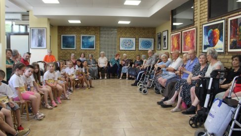 DA SE SMANJI GENERACIJSKI JAZ: U Somboru otvoren Klub međugeneracijske solidarnosti
