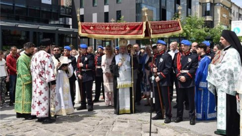 SVETROJIČKE DUHOVNE SVEČANOSTI : Litije prošle kroz Kragujevac