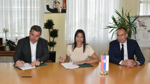 Вујовић потписала уговор за изградњу канализационе мреже у Бечеју