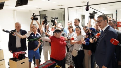 BITNO ZA PROMOCIJU ZEMLJE Vučić: Reprezentativni sport nam je veoma važan