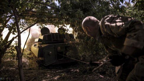 RAT U UKRAJINI: Gađani energetski objekti koji napajaju ukrajinske vojne fabrike