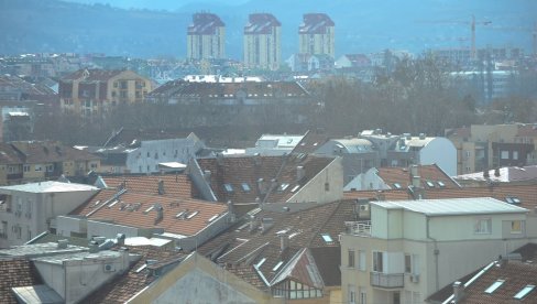 NOVOSADSKE SLUŽBE U PRIPRAVNOSTI ZBOG TOPLOTNOG TALASA: Cisterne sa pijaćom vodom postavljene na više lokacija u gradu