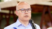 ВЛАСТ СВЕ БЛИЖА ОДЛУЦИ О СЛУЖЕЊУ ВОЈСКЕ: Премијер Вучевић - Не укида се професионални састав