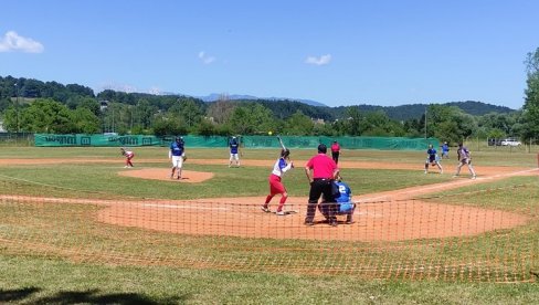 KREĆE EVROPSKO PRVENSTVO: Softbol reprezentacija Srbije otputovala u Češku