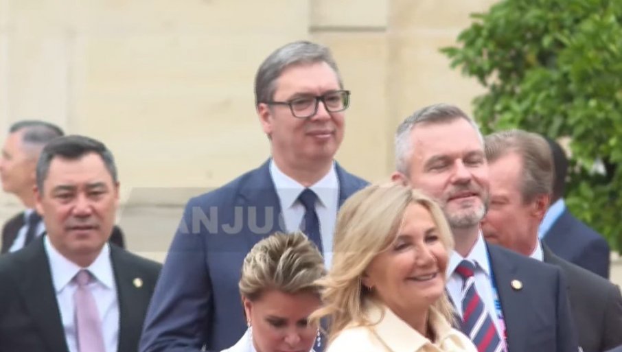 VUČIĆ MAKRONOV GOST NA PRIJEMU U ČAST SVETSKIH LIDERA: Svečana ceremonija u Jelisejskoj palati (FOTO/VIDEO)