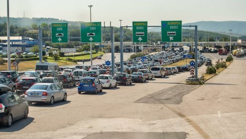 ZAOBILAZILI KOLONU, PA BRUTALNO PRETUČENI: Otac i sin žrtve pesničenja na Hrvatskoj granici - završili u bolnici