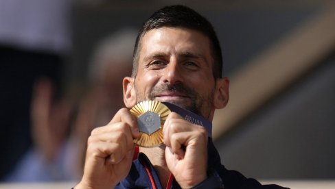 JE L' VAM SAD JASNO? NAJ-BO-LJI JE SVIH VRE-ME-NA! Novak Đoković osvojio olimpijsko zlato posle neverovatnog finala sa Alkarazom!