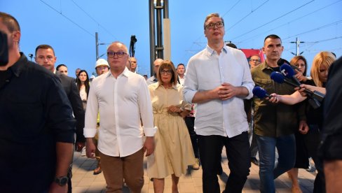 VUČIĆ POSETIO VRBAS: Predsednik obišao završne radove na železničkoj stanici - Ovo je danas potpuno nova zemlja (FOTO/VIDEO)