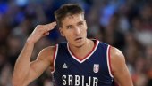 NE PRESTAJEMO DA SE JEŽIMO: Bogdan Bogdanović oduševljen podrškom ljudi ispred Starog dvora