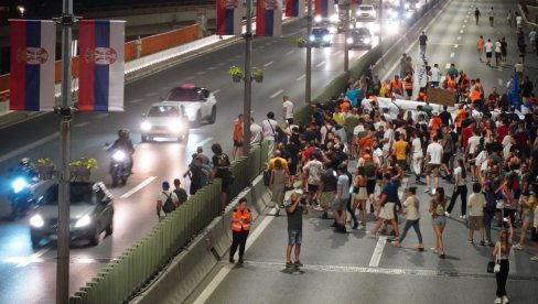 BEOMAJDAN UZ BLOKADU GAZELE I BRZE PRUGE: Haos posle protesta