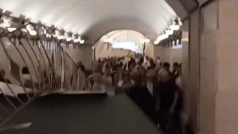 DRAMA U MOSKVI: Na metro stanici aktivirana vrata za nuklearno sklonište (VIDEO)