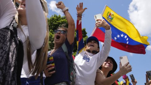 MASOVNI PROTESTI OPOZICIJE U VENECUELI: Sporovi oko rezultata predsedničkih izbora od 28. jula se nastavljaju (FOTO)