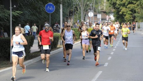 MARATON ZA DEČJU RADOST: U gradu na Ibru posle 30 godina održana ulična atletska trka