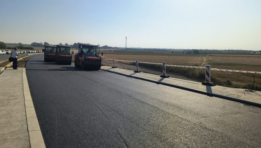 VUČIĆ NASTAVLJA POSETU PODRINJU OBILASKOM SAOBRAĆAJNICE ŠABAC–LOZNICA: Danas i vojna vežba na Gučevu