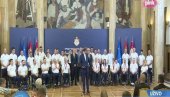 PRIJEM ZA SRPSKE PARAOLIMPIJCE KOD PREDSEDNIKA VUČIĆA: Obradovali naciju sa šest medalja, među njima i zlatna (VIDEO)