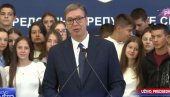 POČEO PRIJEM: Vučić prima učenike, nastavnike i predsednike opština iz Republike Srpske i Crne Gore