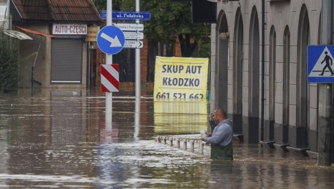 DRAMATIČNO I DALJE U EVROPI: Naređena evakuacija grada u Poljskoj - očekuje se talas od nekoliko metara