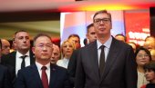 VUČIĆ PRISUSTVOVAO OBELEŽAVANJU 75 GODINA OD OSNIVANJA NR KINE: Ambasador Li Ming poslao snažnu poruku sa svečanosti (FOTO)