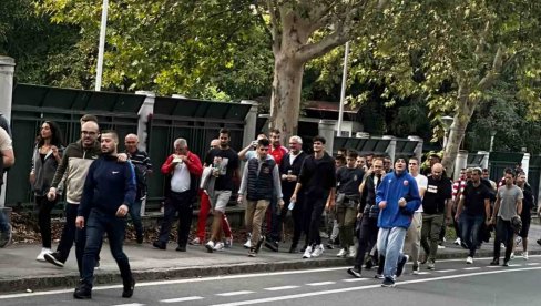 REKE NAVIJAČA SLIVAJU SE KA MARAKANI... Veliki broj ljudi pošao na meč Lige šampiona Zvezda - Benfika! (FOTO)