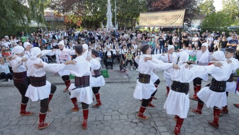 NEGUJU SRPSKU BAŠTINU: U Kraljevu održana deveta Smotra narodnog stvaralaštva