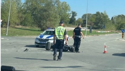 OBOREN MOTOCIKLISTA U NOVOM SADU: Policija na licu mesta, delovi dvotočkaša rasuti po putu (FOTO)