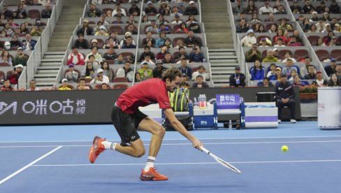 OTIŠLA JOŠ JEDNA KARTA! Danil Medvedev obezbedio mesto na Završnom mastersu u Torinu