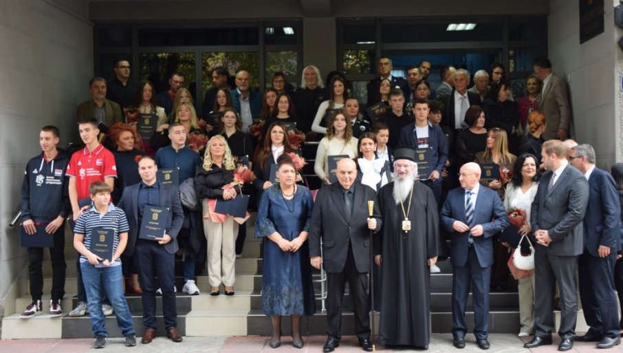 DODELJENE OKTOBARSKE NAGRADE: Održana svečana sednica u Skupštini grada Jagodine