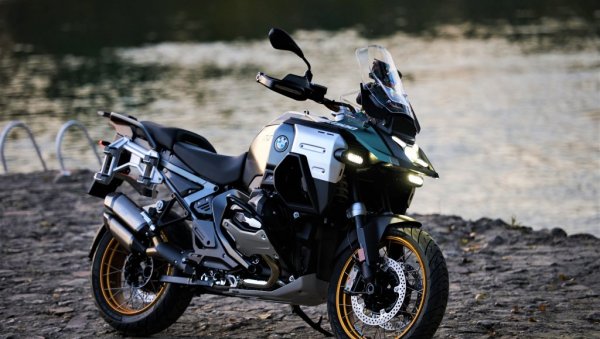 Стигао је BMW R 1300 GS Adventure – Најтраженији мотоцикл на свету!