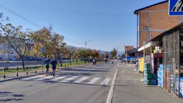 СВЕЧАНО И РАДНО: Четврти Пазарски полумаратон