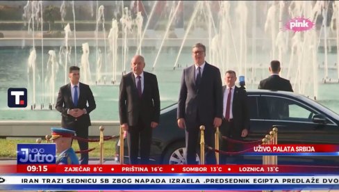 VUČIĆ SA ŠUJOKOM: Svečani doček za mađarskog predsednika ispred Palate Srbija (VIDEO)