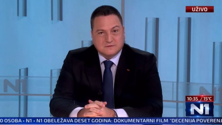 ŽELIM VAM DA TRAJETE DUGO: Ružić čestitao rođendan televiziji N1 koja 10 godina satanizuje Vučića i njegovu porodicu (VIDEO)