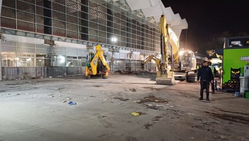 ZAVRŠENA AKCIJA SPASAVANJA U NOVOM SADU Dačić: Bilans nesreće 14 poginulih i troje povređenih (FOTO/VIDEO)