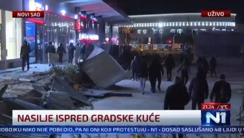 Došli da “protestuju zbog bezbednosti”, a oni ugrozili narod, srušili zaštitnu ogradu na gradilištu, gađaju policiju… (VIDEO)